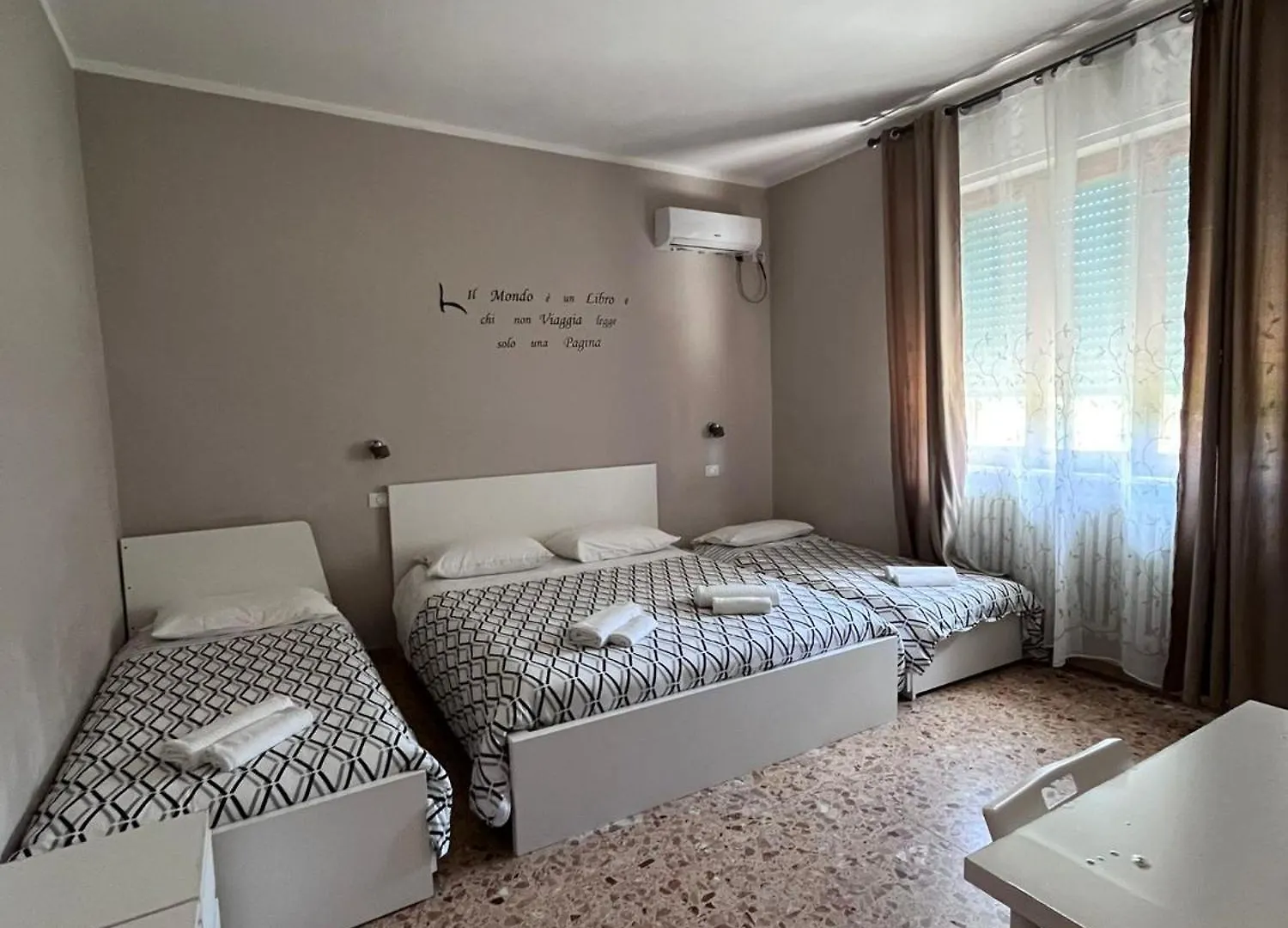 Via Vai Hotel Pisa 0*,